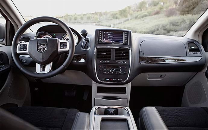 Interiér Dodge Caravan