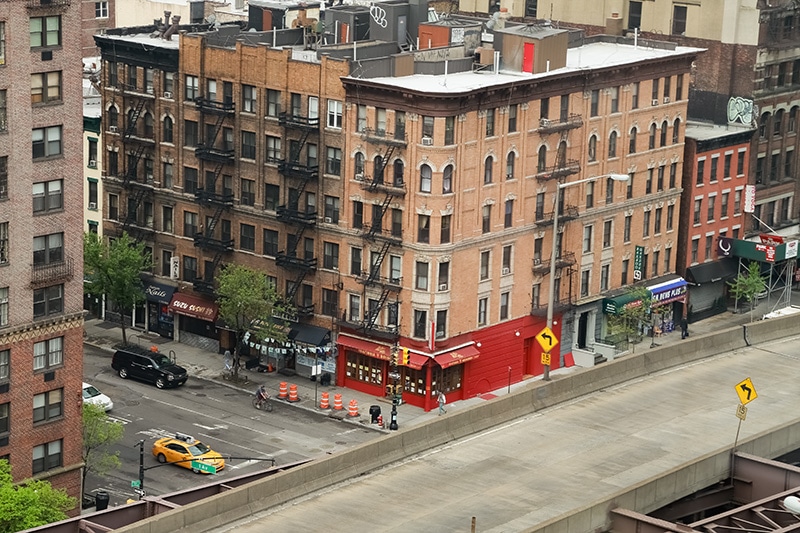 Z lanovky máte výhled do ulic New Yorku