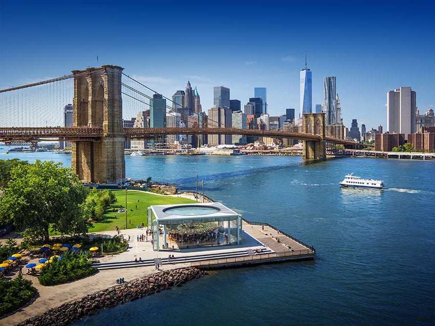Brooklyn Bridge v New Yorku
