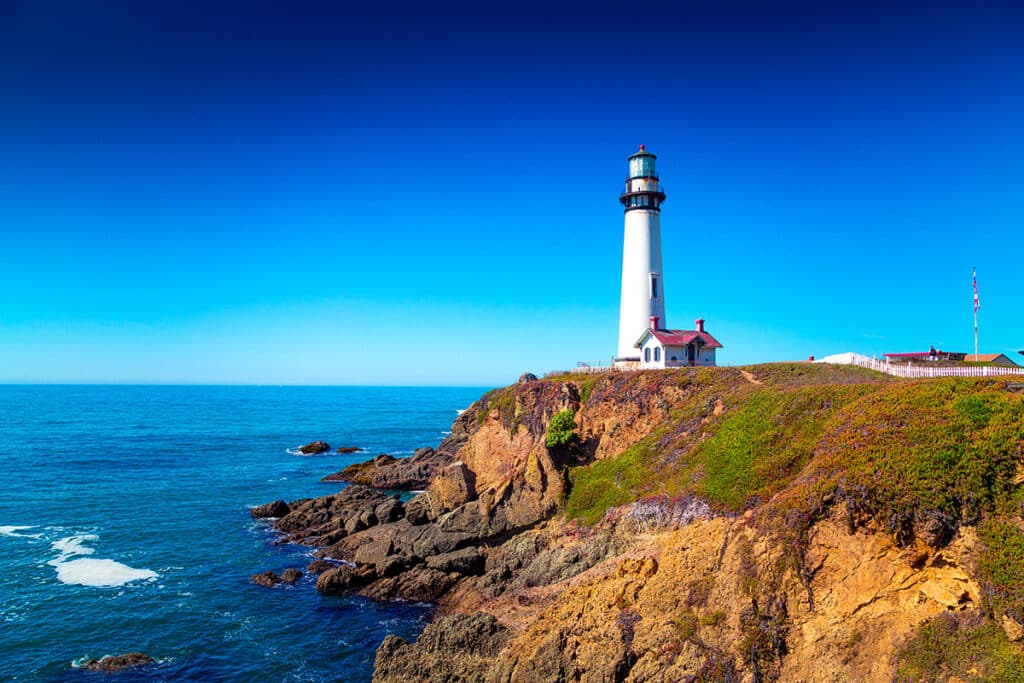 Pigeon Point Lighthouse v Kalifornii